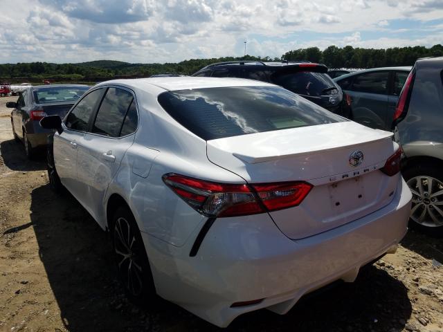 Photo 2 VIN: JTNB11HK7J3030450 - TOYOTA CAMRY L 