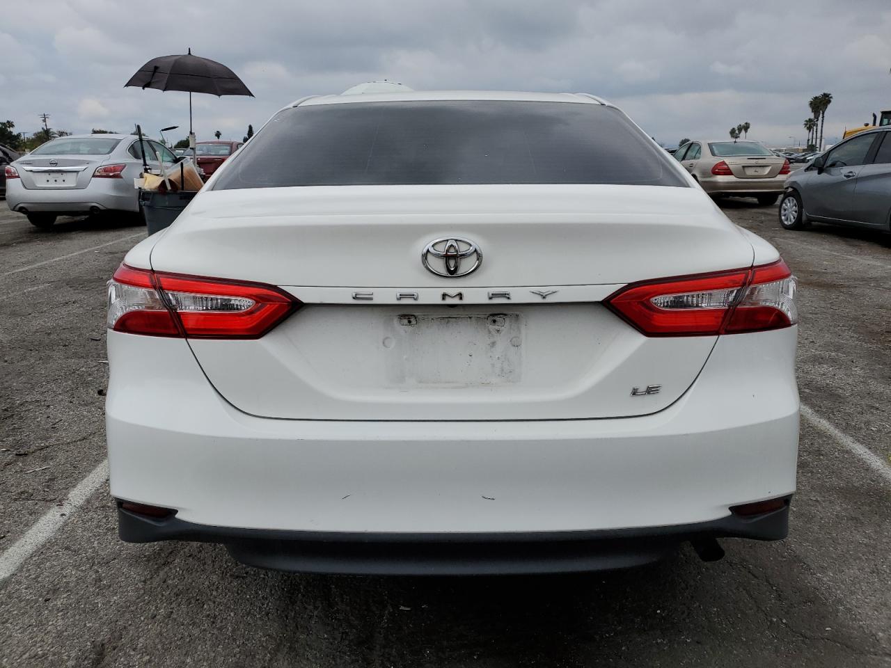 Photo 5 VIN: JTNB11HK8J3009641 - TOYOTA CAMRY 