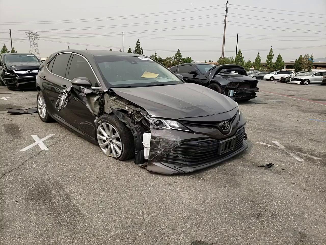 Photo 10 VIN: JTNB11HK8J3037018 - TOYOTA CAMRY L 