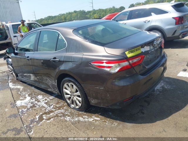 Photo 2 VIN: JTNB11HK8J3040064 - TOYOTA CAMRY 