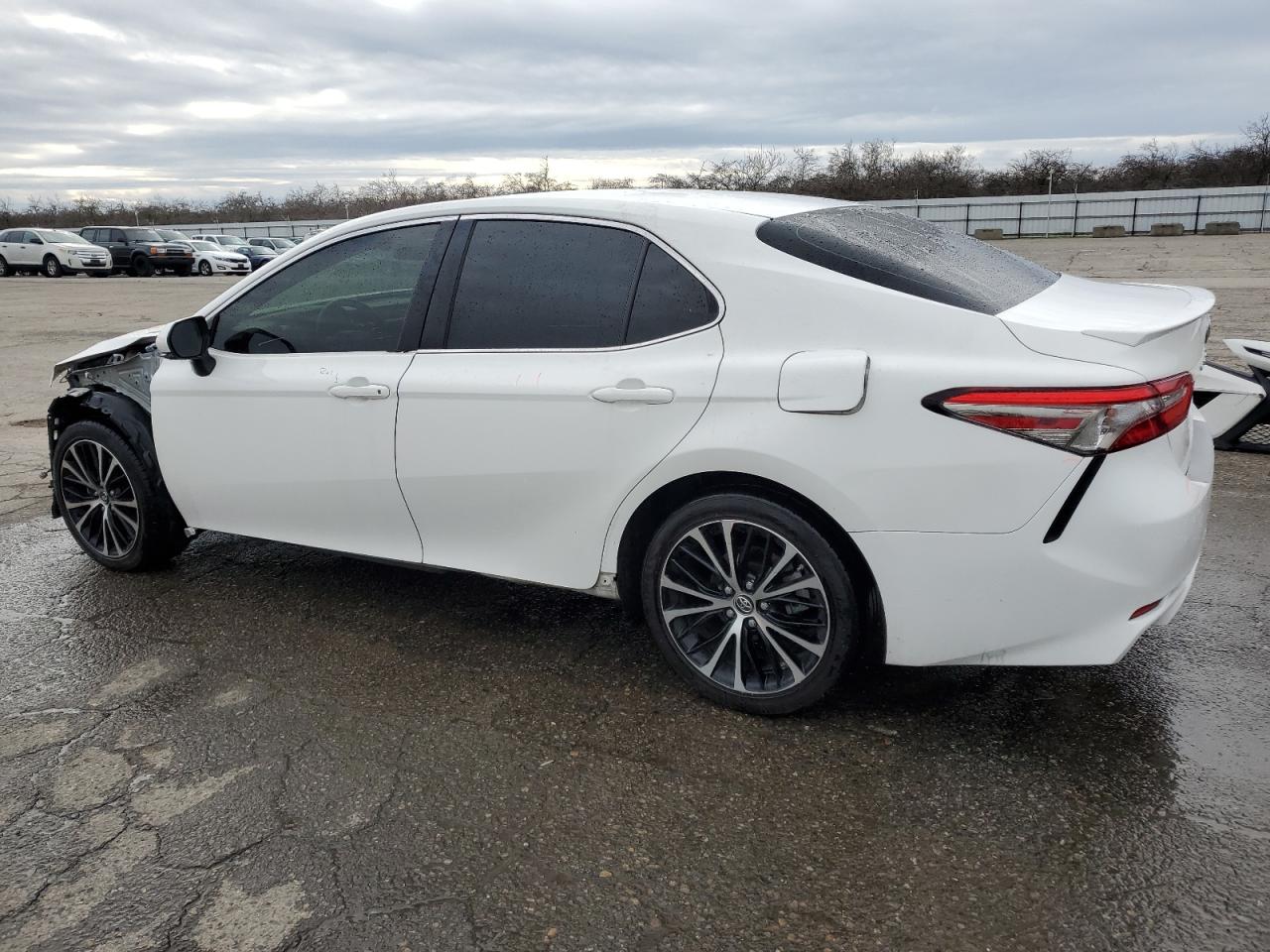 Photo 1 VIN: JTNB11HK8J3061111 - TOYOTA CAMRY 