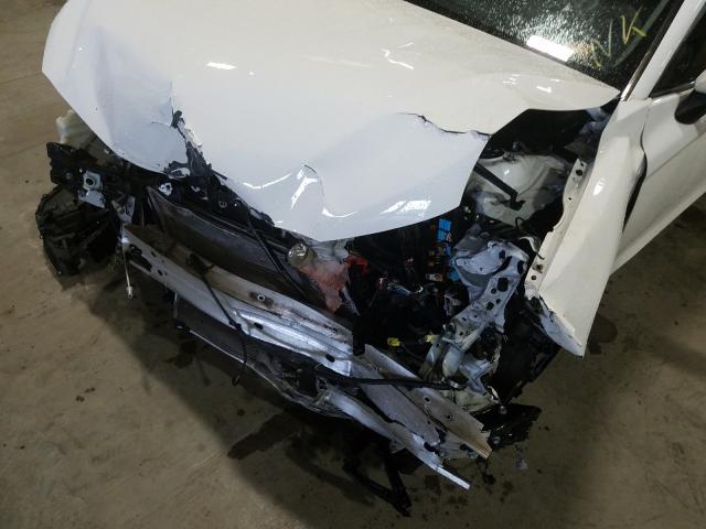 Photo 8 VIN: JTNB11HK8J3068303 - TOYOTA CAMRY L 