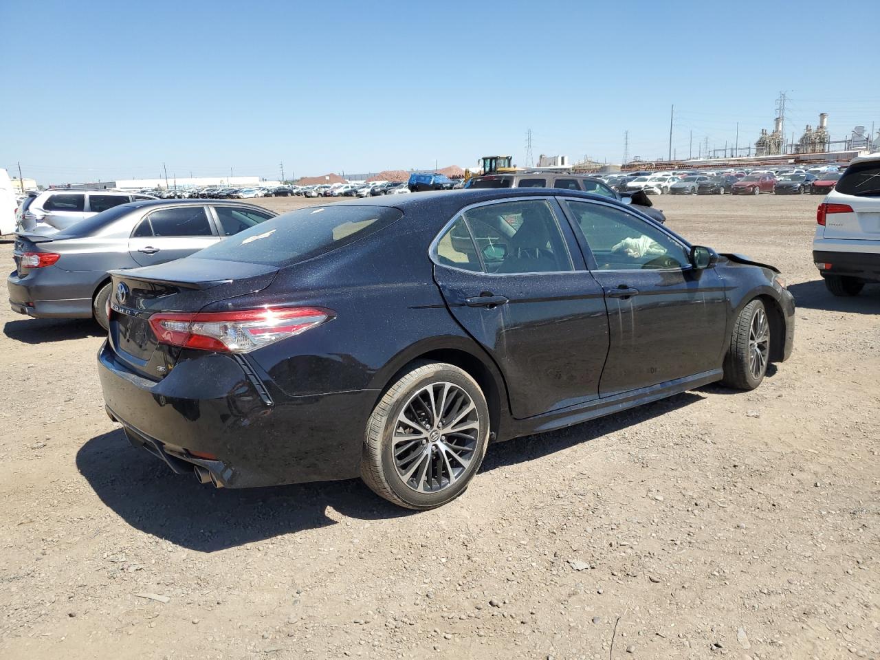 Photo 2 VIN: JTNB11HK9J3007445 - TOYOTA CAMRY 