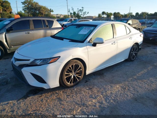 Photo 1 VIN: JTNB11HK9J3020275 - TOYOTA CAMRY 