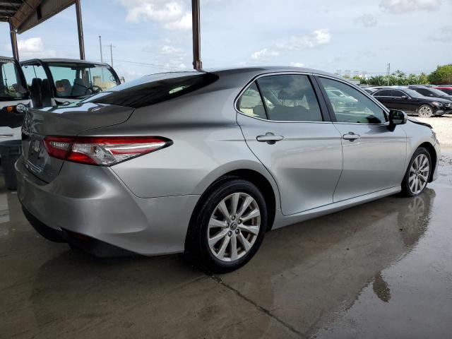 Photo 2 VIN: JTNB11HK9J3044964 - TOYOTA CAMRY 