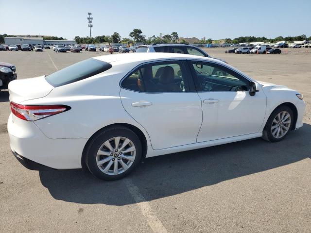 Photo 2 VIN: JTNB11HK9J3068424 - TOYOTA CAMRY L 