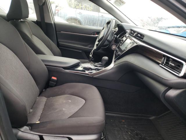 Photo 4 VIN: JTNB11HKXJ3001668 - TOYOTA CAMRY L 