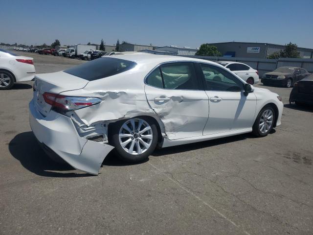 Photo 2 VIN: JTNB11HKXJ3005994 - TOYOTA CAMRY L 