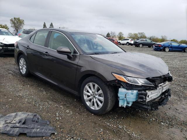 Photo 3 VIN: JTNB11HKXJ3007714 - TOYOTA CAMRY L 