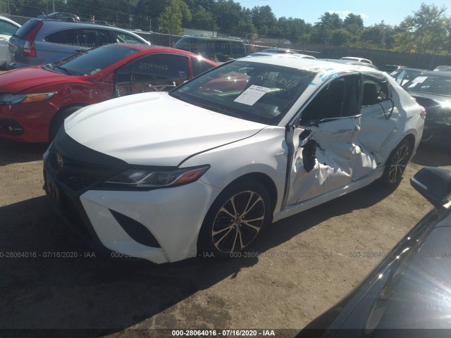 Photo 1 VIN: JTNB11HKXJ3009785 - TOYOTA CAMRY 