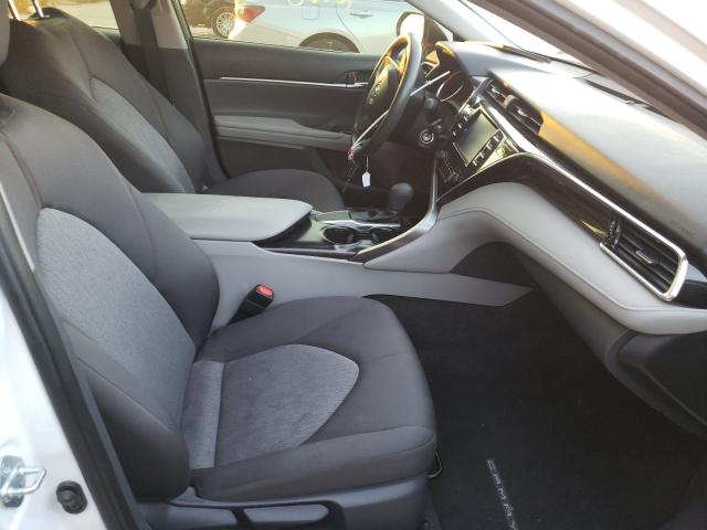 Photo 4 VIN: JTNB11HKXJ3021791 - TOYOTA CAMRY L 