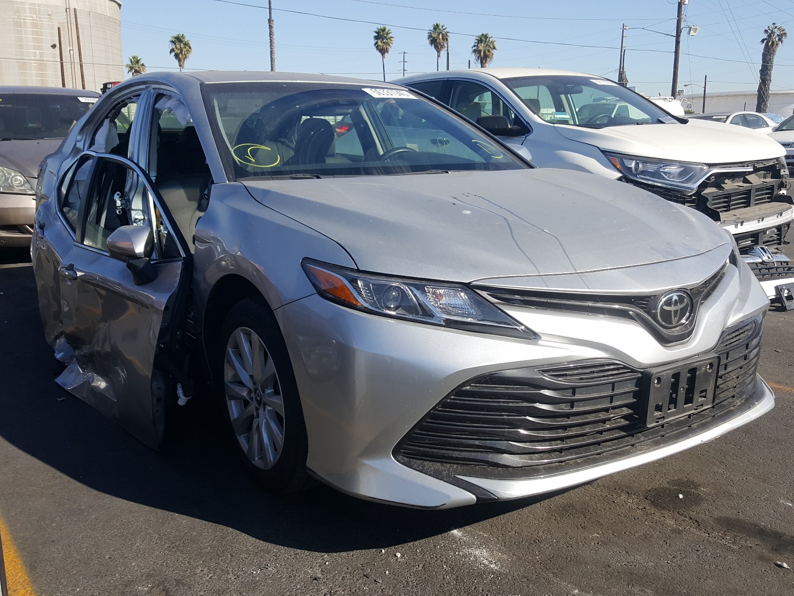 Photo 0 VIN: JTNB11HKXJ3029390 - TOYOTA CAMRY L 