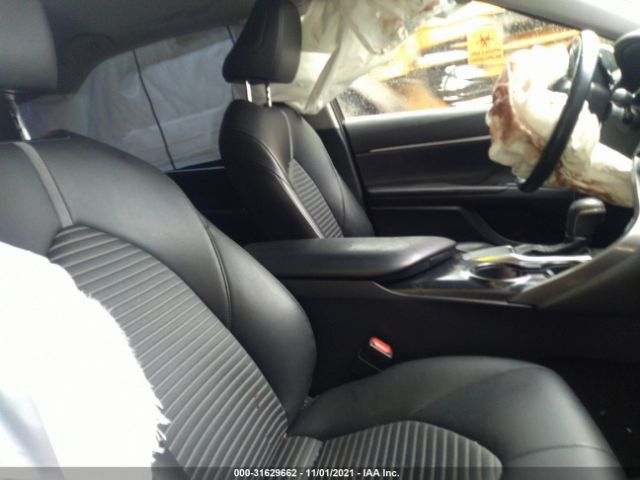 Photo 4 VIN: JTNB11HKXJ3030782 - TOYOTA CAMRY 