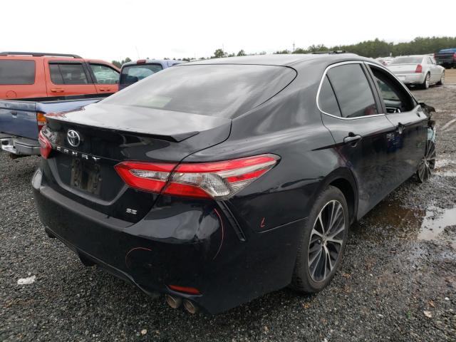 Photo 3 VIN: JTNB11HKXJ3034167 - TOYOTA CAMRY L 