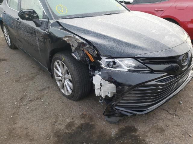 Photo 8 VIN: JTNB11HKXJ3036131 - TOYOTA CAMRY L 