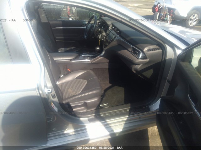 Photo 4 VIN: JTNB11HKXJ3036999 - TOYOTA CAMRY 