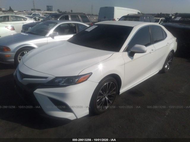 Photo 1 VIN: JTNB11HKXJ3040017 - TOYOTA CAMRY 