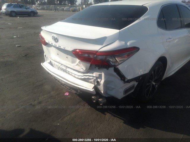 Photo 5 VIN: JTNB11HKXJ3040017 - TOYOTA CAMRY 