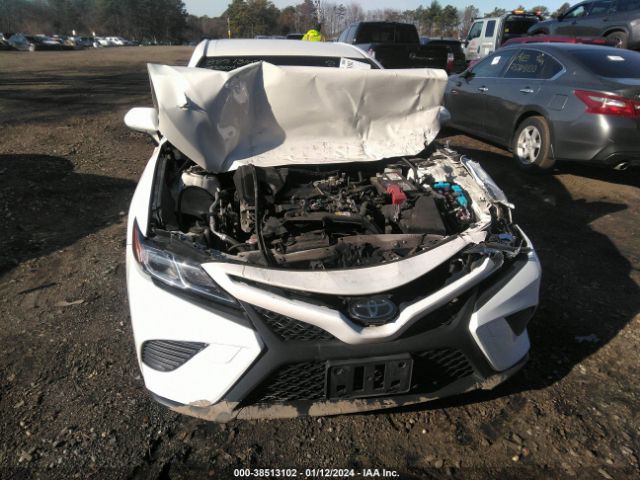 Photo 5 VIN: JTNB11HKXJ3040356 - TOYOTA CAMRY 