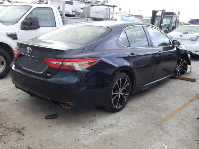 Photo 3 VIN: JTNB11HKXJ3040678 - TOYOTA CAMRY L 