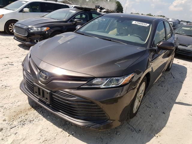 Photo 1 VIN: JTNB11HKXJ3048120 - TOYOTA CAMRY L 