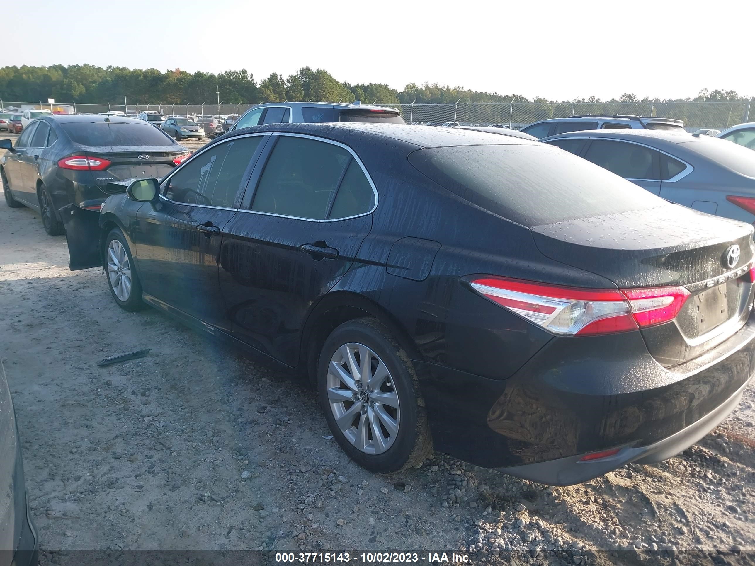 Photo 2 VIN: JTNB11HKXJ3069761 - TOYOTA CAMRY 