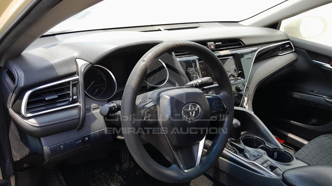 Photo 10 VIN: JTNB29HK0J3006700 - TOYOTA CAMRY 