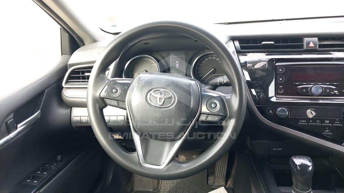 Photo 13 VIN: JTNB29HK1K3043076 - TOYOTA CAMRY 