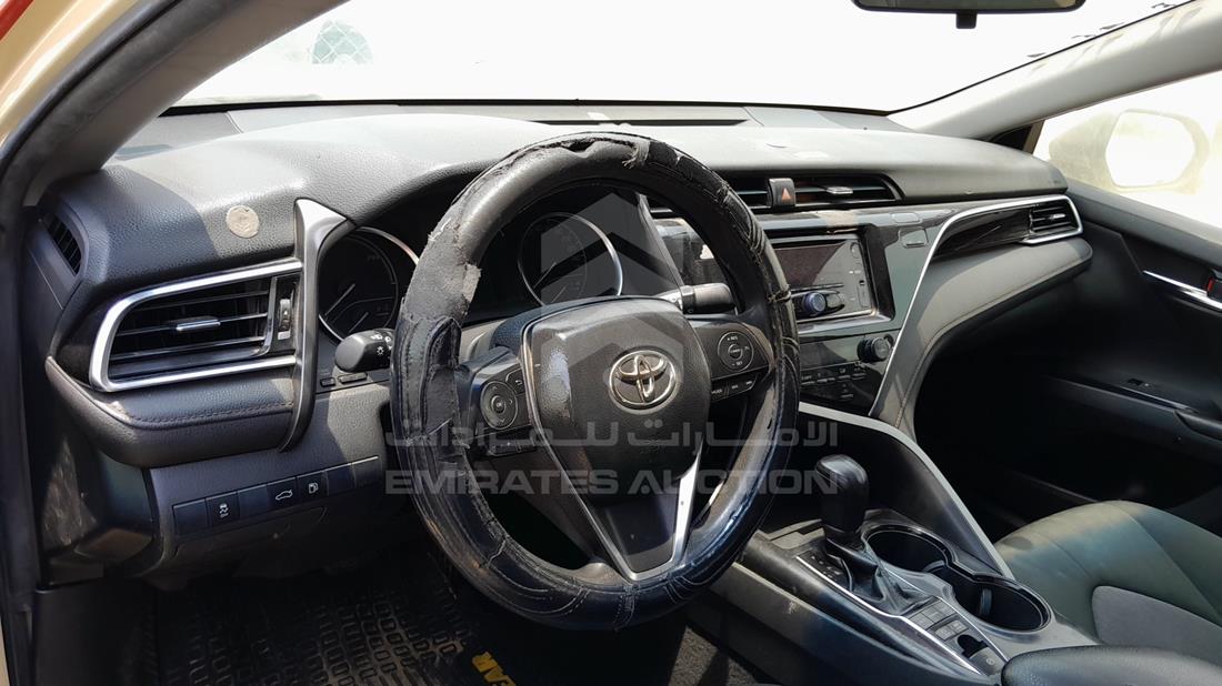 Photo 10 VIN: JTNB29HK2J3007699 - TOYOTA CAMRY 