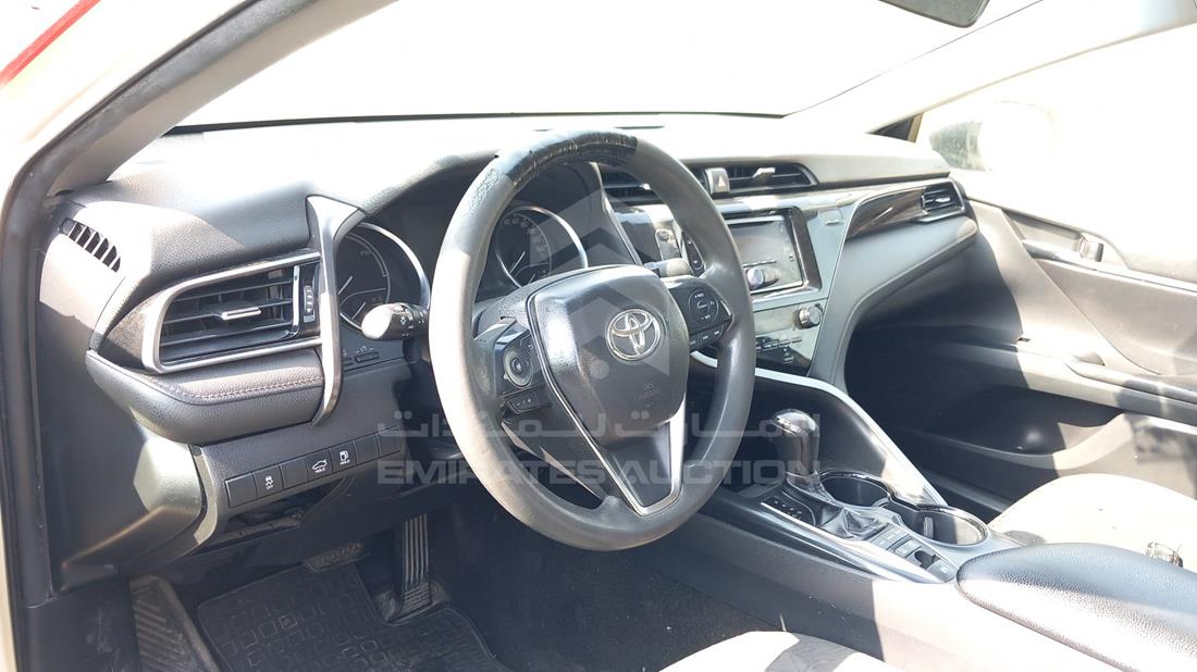 Photo 12 VIN: JTNB29HK2K3018218 - TOYOTA CAMRY 