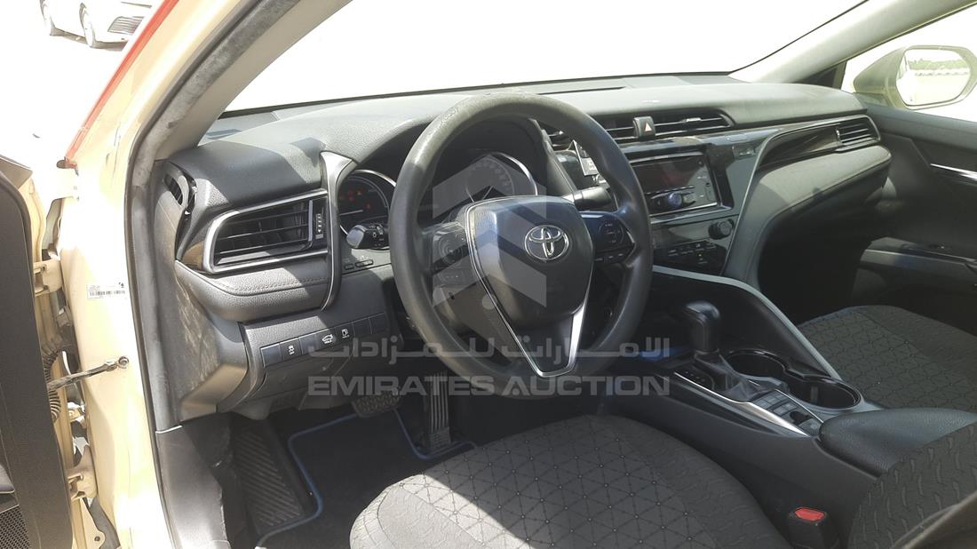 Photo 11 VIN: JTNB29HK7K3014567 - TOYOTA CAMRY 