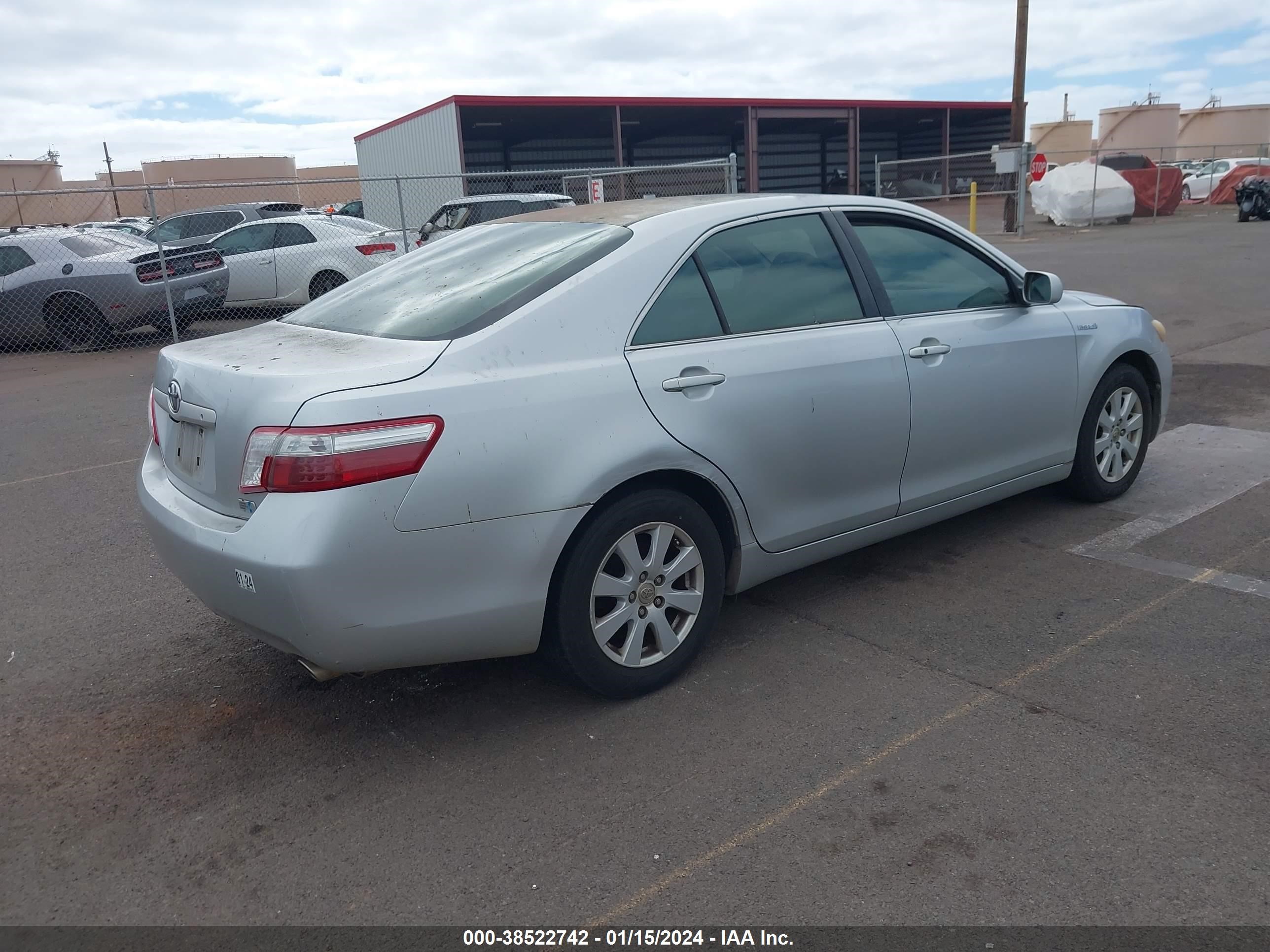 Photo 3 VIN: JTNBB46K573001104 - TOYOTA CAMRY 