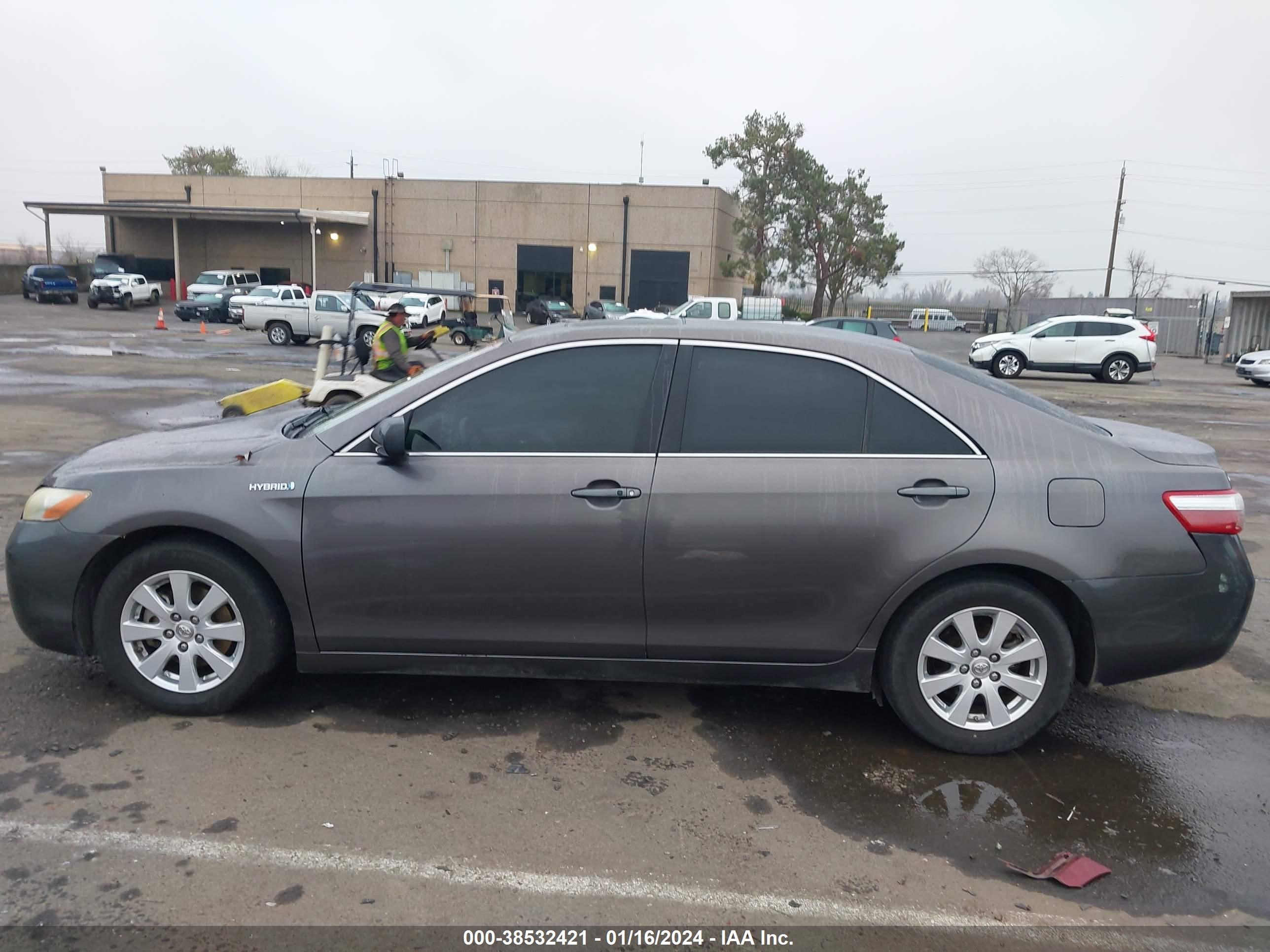 Photo 13 VIN: JTNBB46KX73001857 - TOYOTA CAMRY 