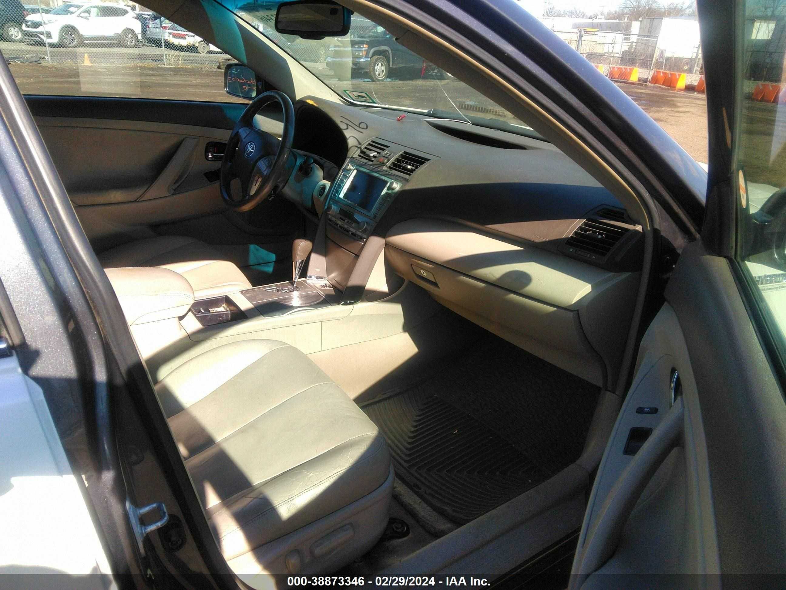 Photo 4 VIN: JTNBB46KX73006430 - TOYOTA CAMRY 