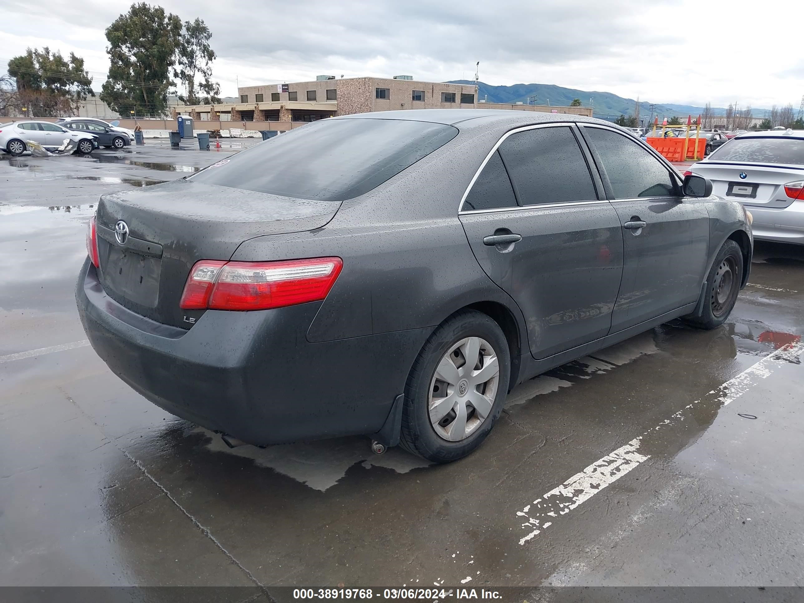 Photo 3 VIN: JTNBE46K073071648 - TOYOTA CAMRY 