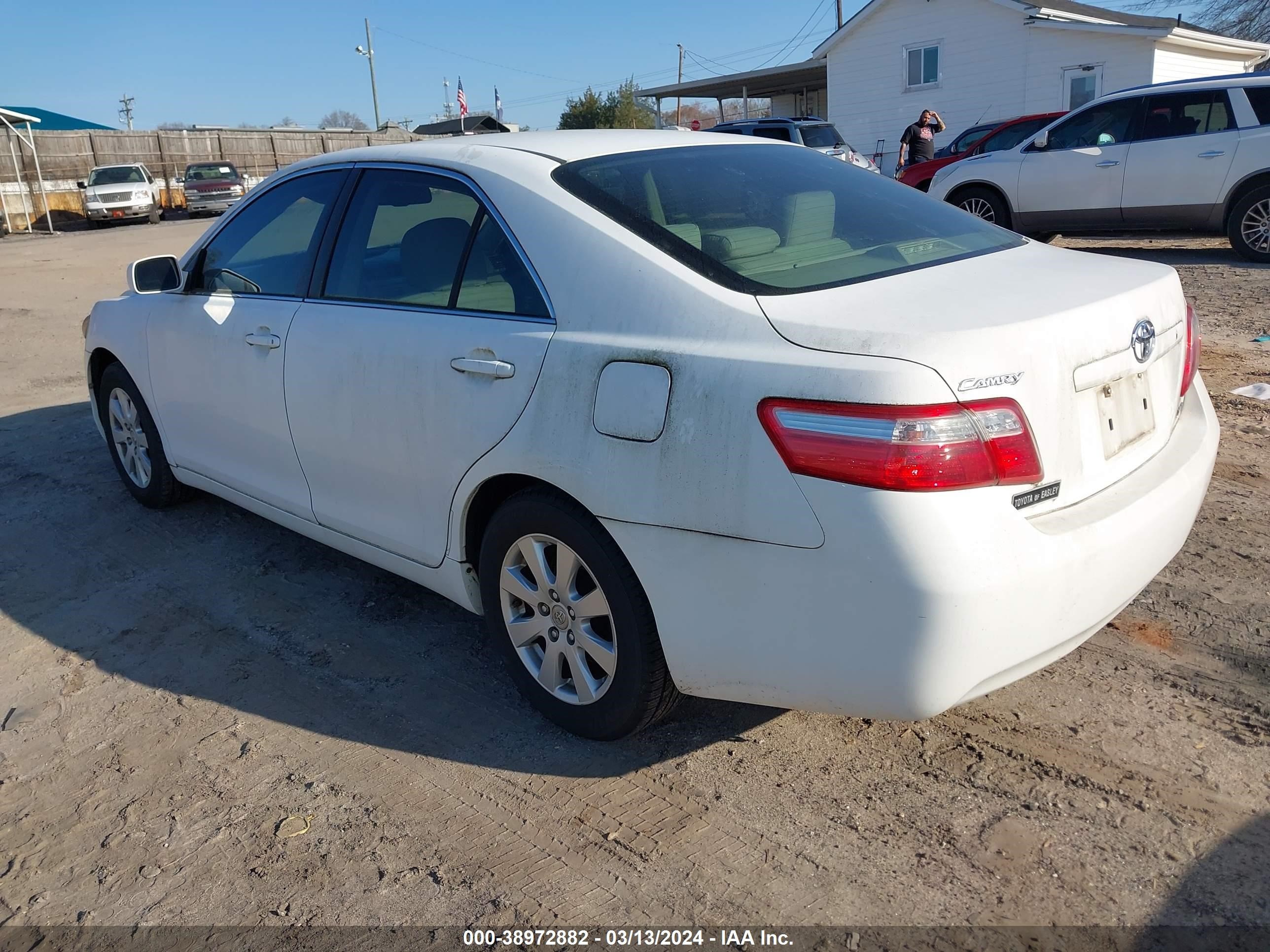 Photo 2 VIN: JTNBE46K073079376 - TOYOTA CAMRY 