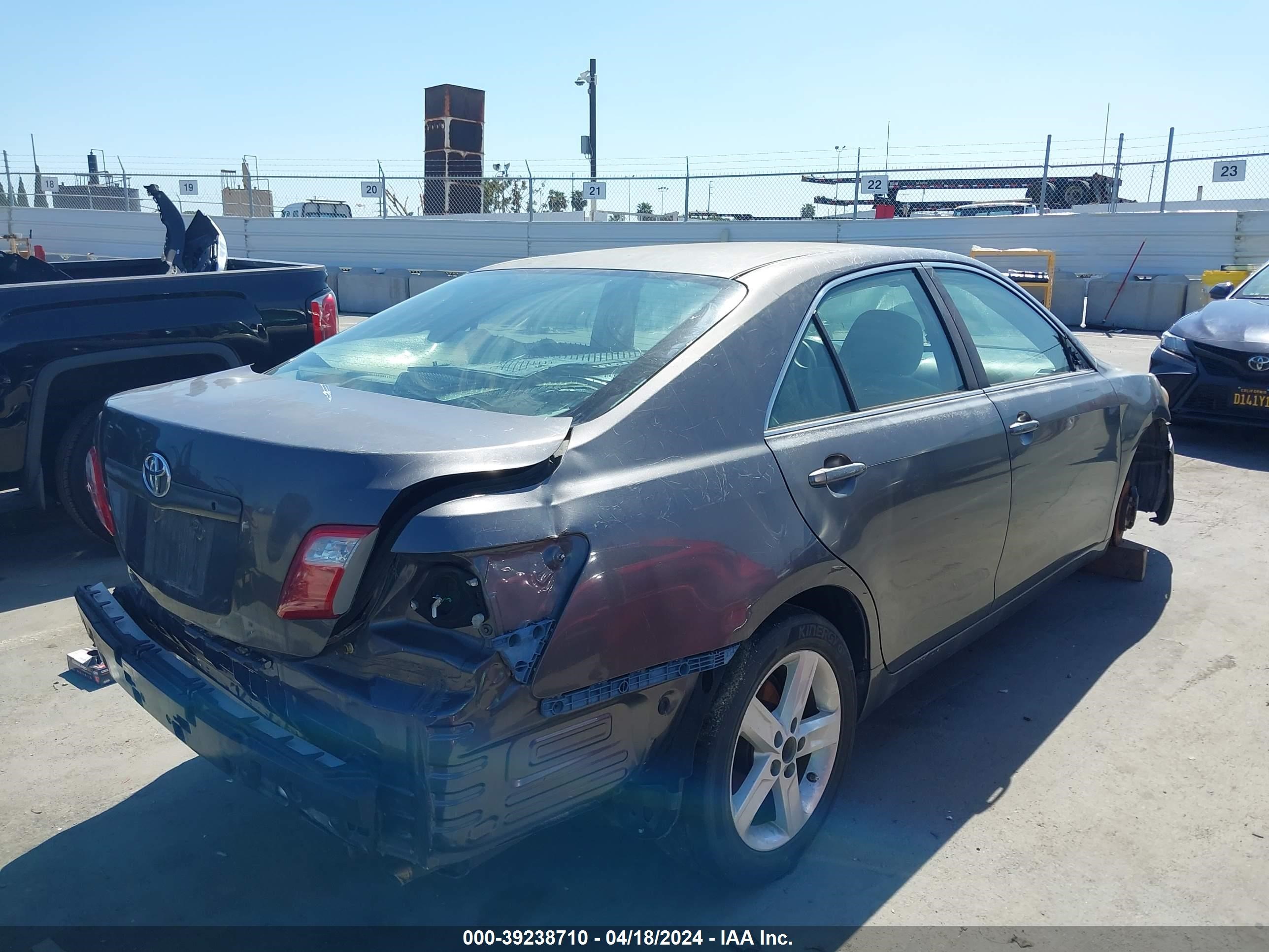 Photo 3 VIN: JTNBE46K093169842 - TOYOTA CAMRY 