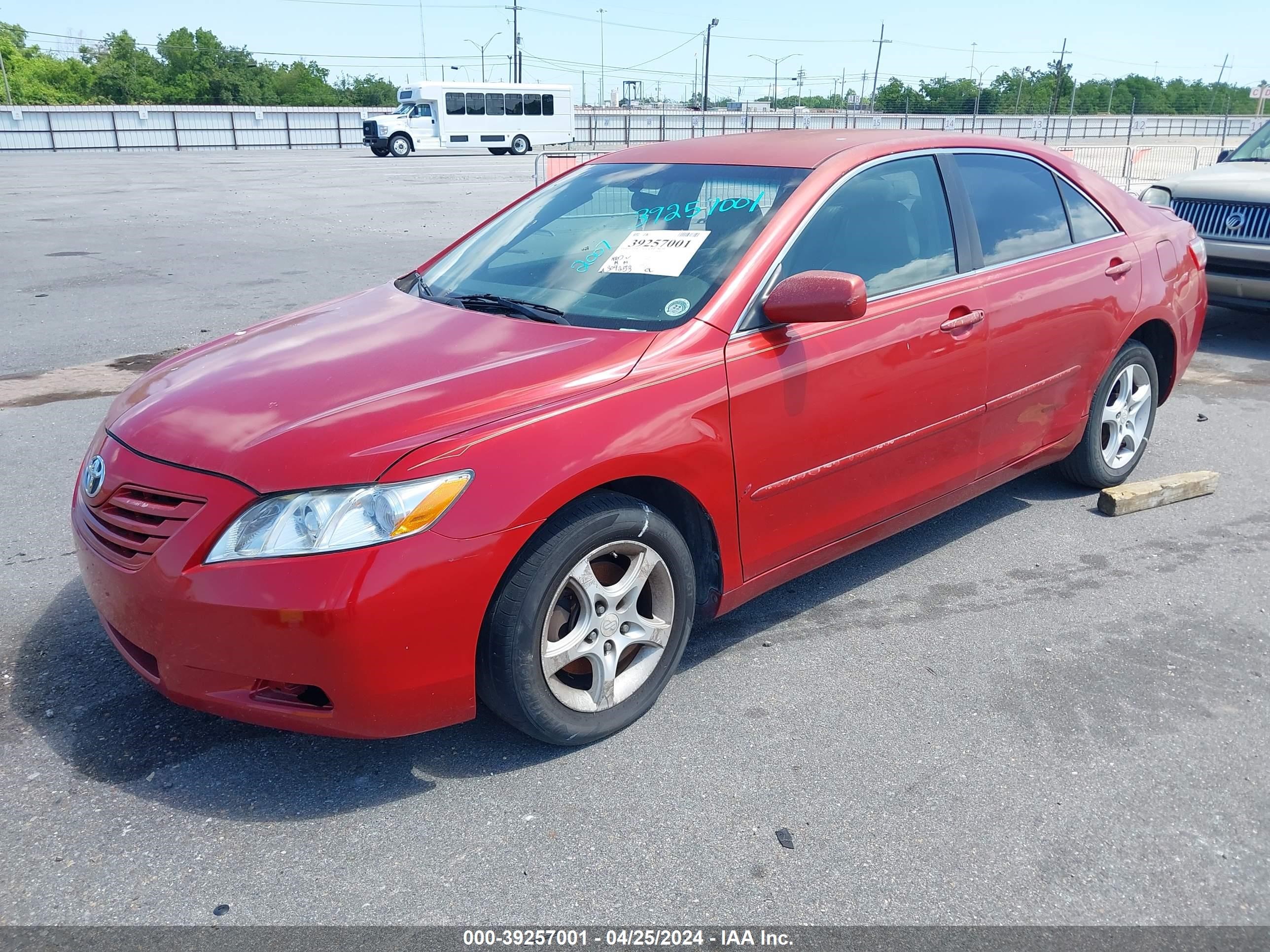 Photo 1 VIN: JTNBE46K173050095 - TOYOTA CAMRY 