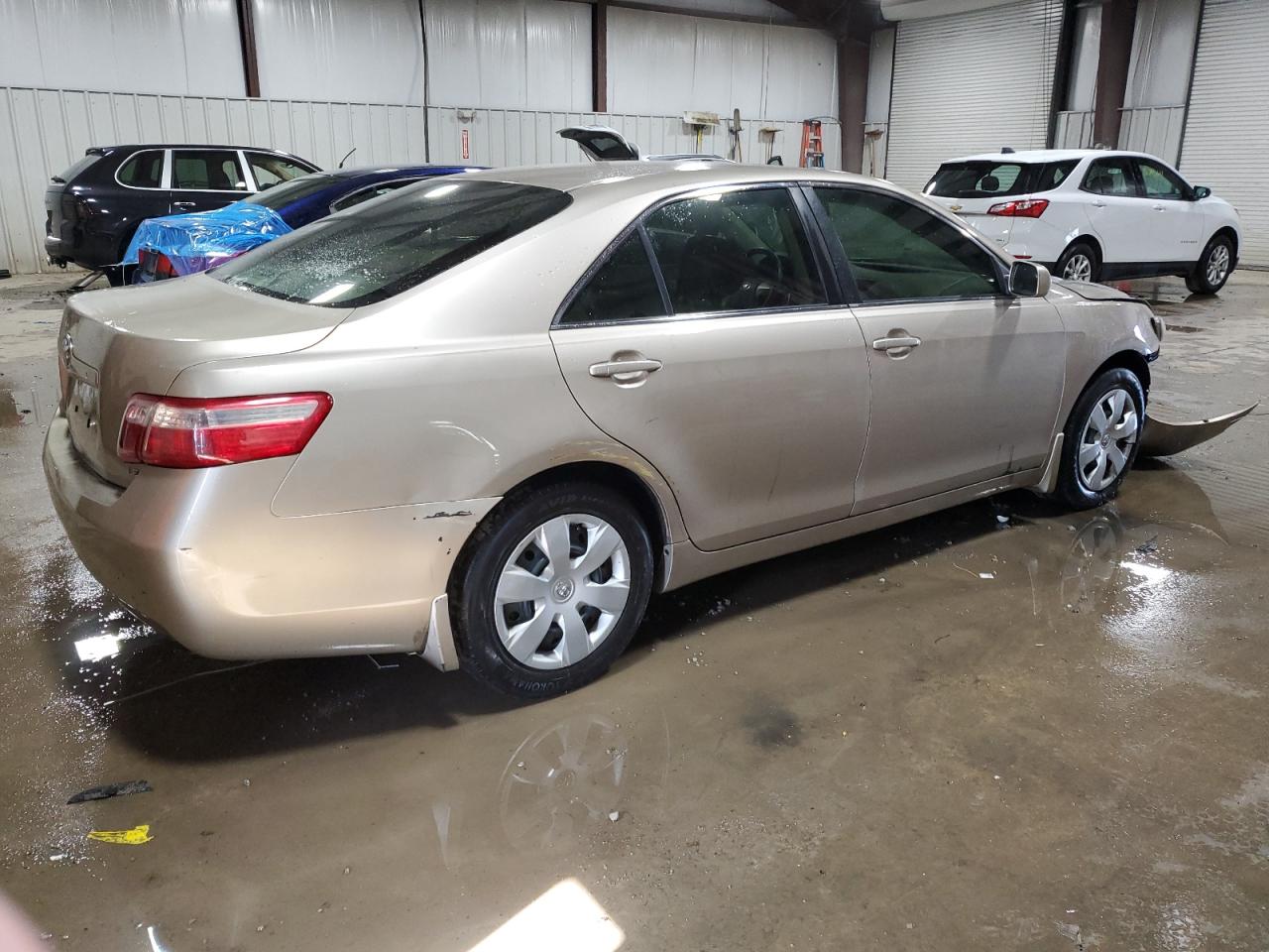 Photo 2 VIN: JTNBE46K173075630 - TOYOTA CAMRY 