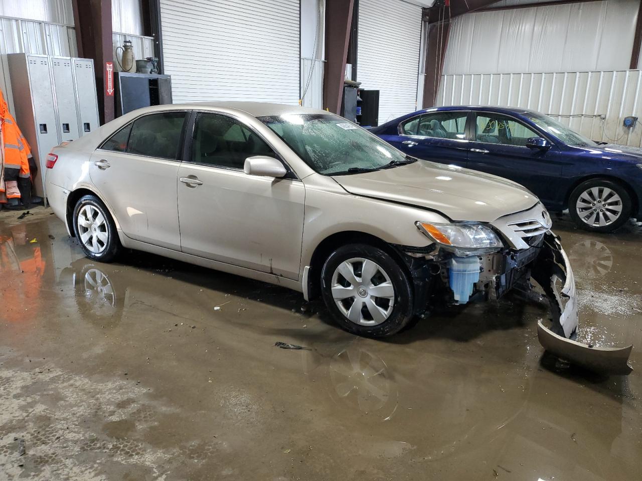 Photo 3 VIN: JTNBE46K173075630 - TOYOTA CAMRY 