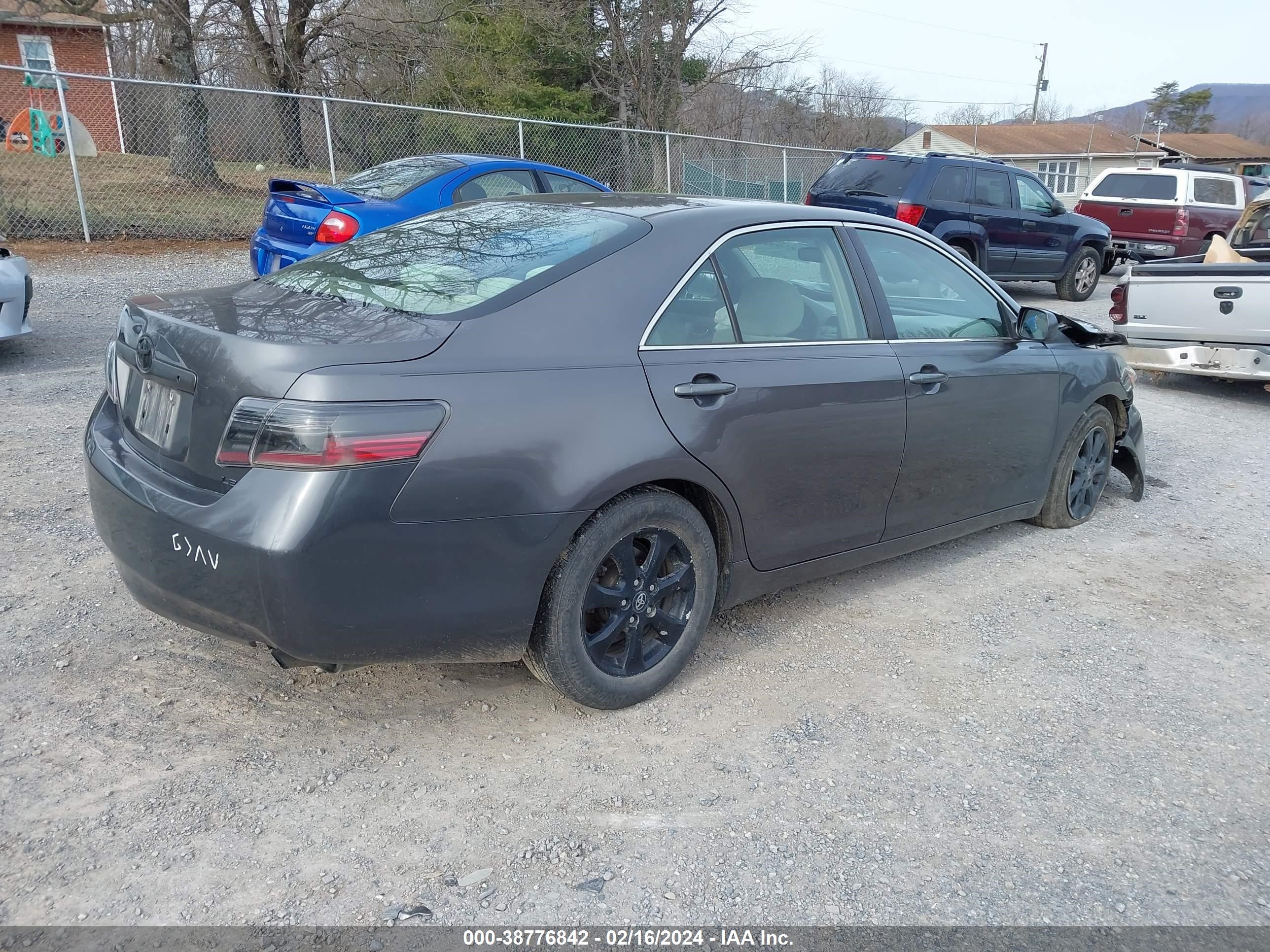 Photo 3 VIN: JTNBE46K173084666 - TOYOTA CAMRY 