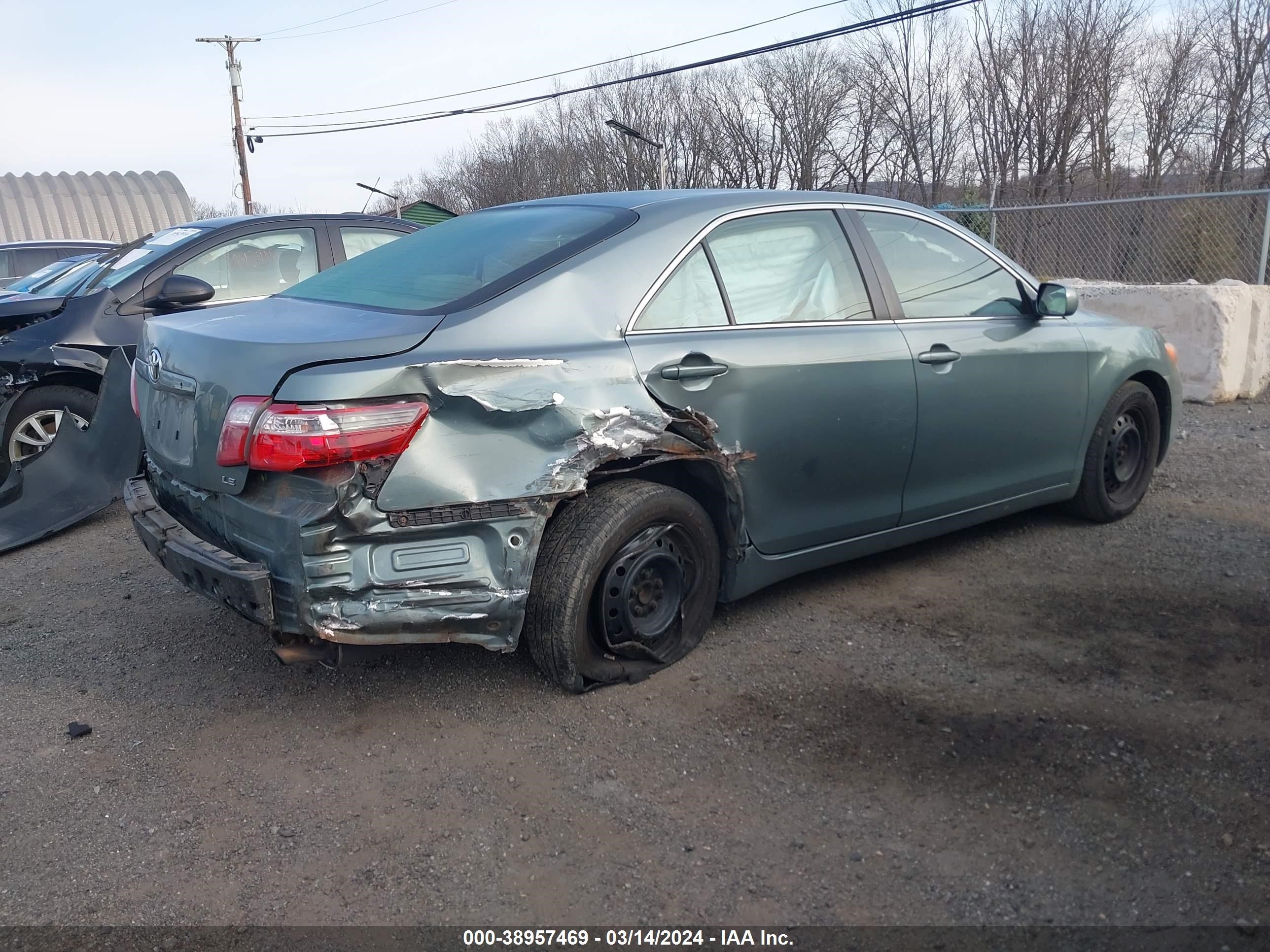 Photo 3 VIN: JTNBE46K273007692 - TOYOTA CAMRY 