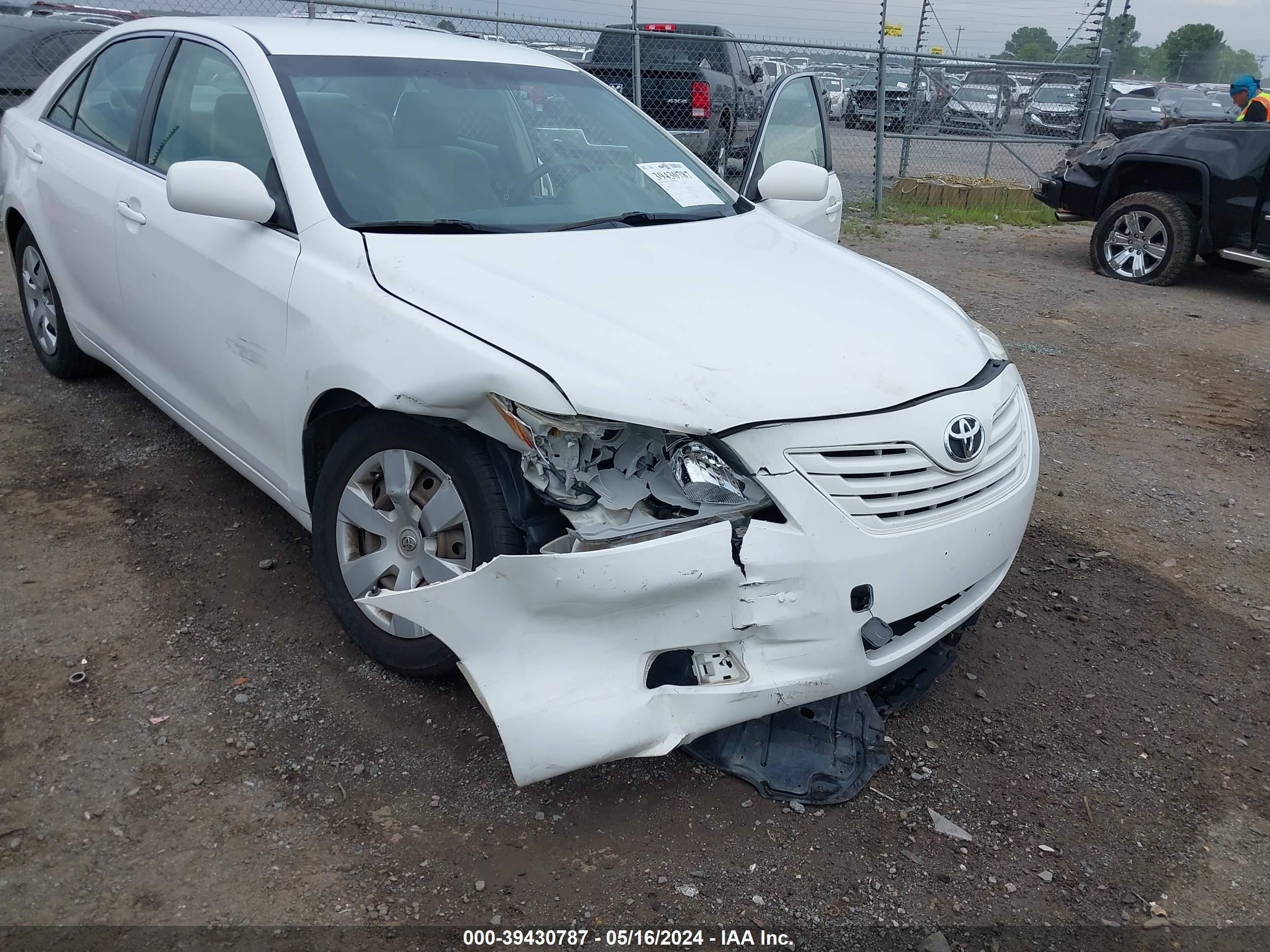 Photo 5 VIN: JTNBE46K273119358 - TOYOTA CAMRY 