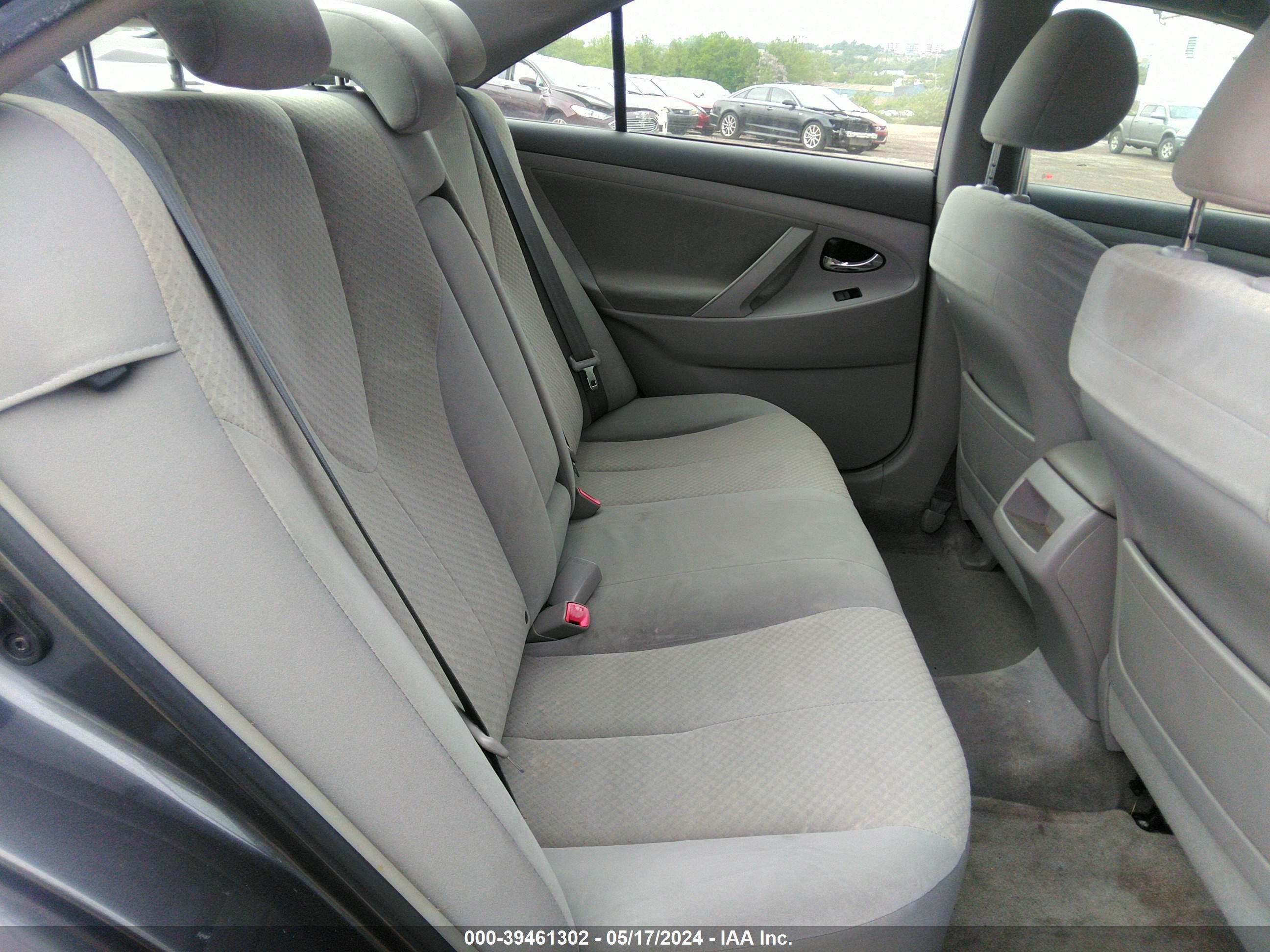 Photo 7 VIN: JTNBE46K373052494 - TOYOTA CAMRY 