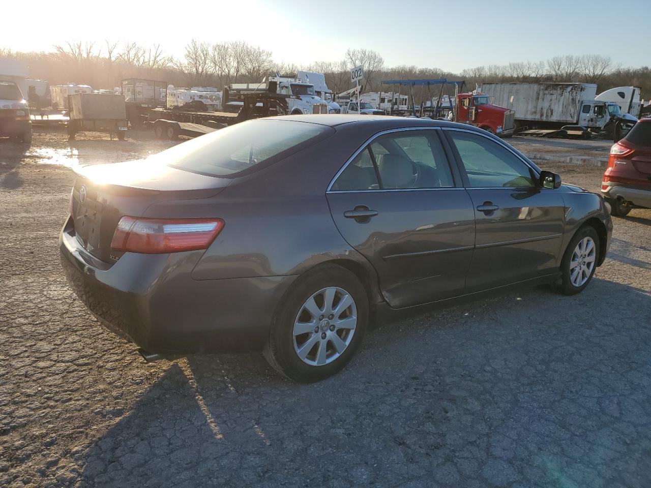 Photo 2 VIN: JTNBE46K473039723 - TOYOTA CAMRY 