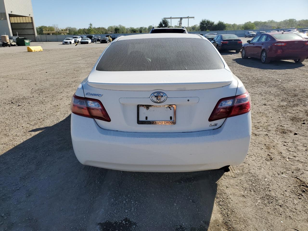 Photo 5 VIN: JTNBE46K473058272 - TOYOTA CAMRY 