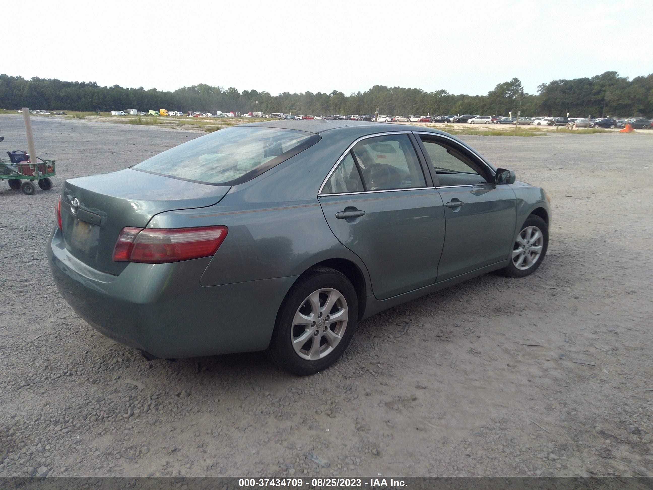 Photo 3 VIN: JTNBE46K683148508 - TOYOTA CAMRY 