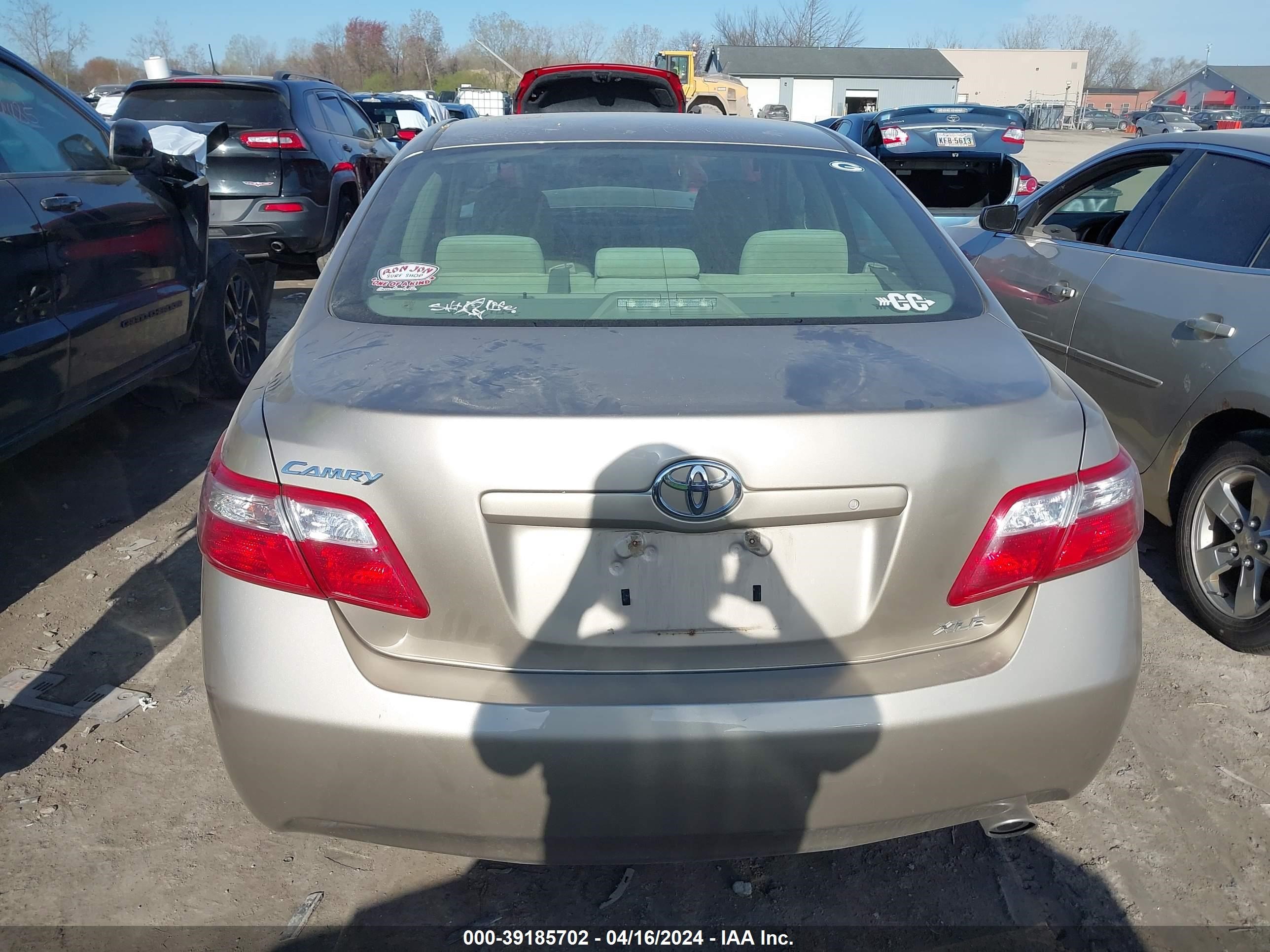 Photo 15 VIN: JTNBE46K873094000 - TOYOTA CAMRY 