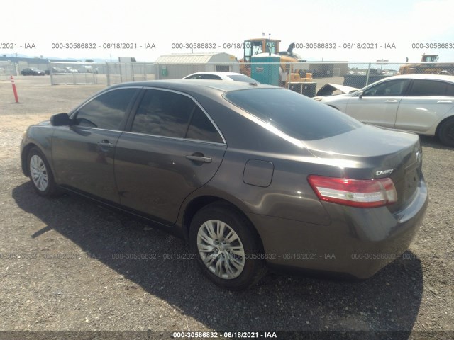 Photo 2 VIN: JTNBF3EK0A3001924 - TOYOTA CAMRY 