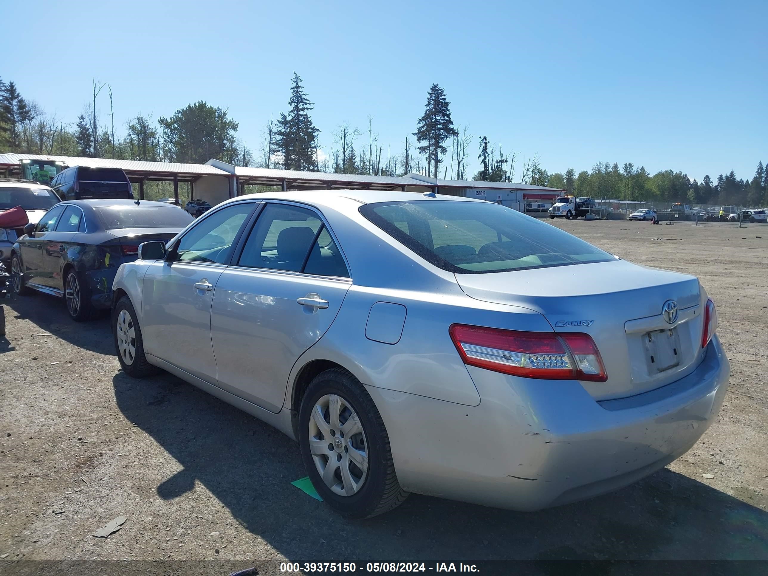 Photo 2 VIN: JTNBF3EK0A3004502 - TOYOTA CAMRY 